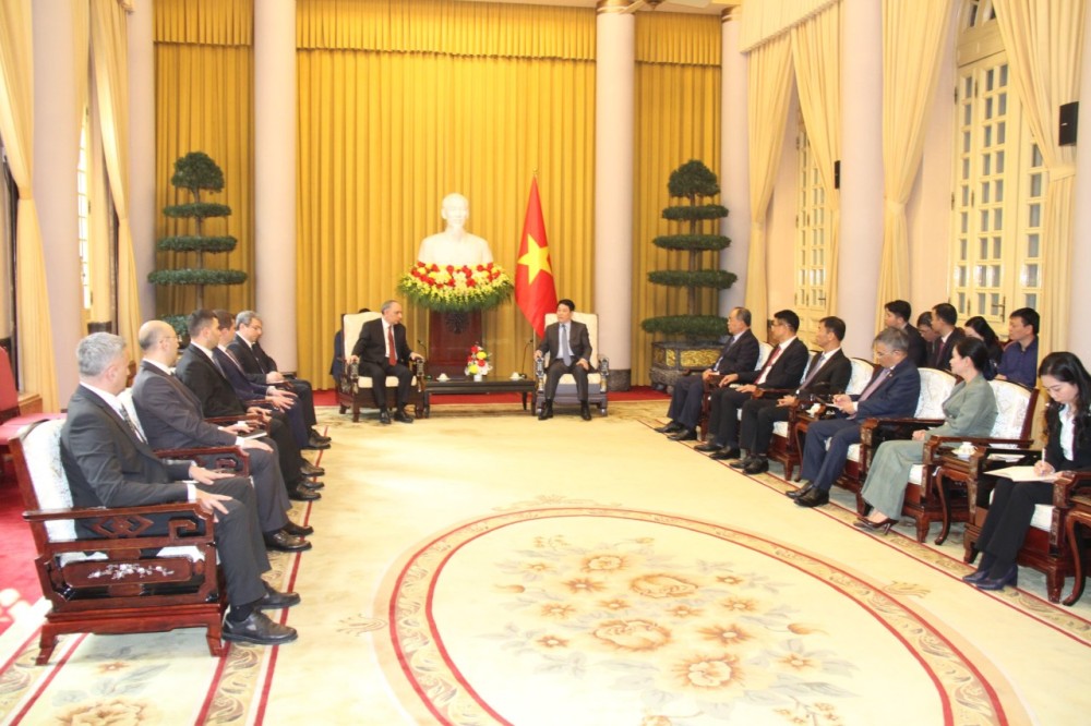 Baş prokuror Vyetnama səfər etdi -FOTOLAR